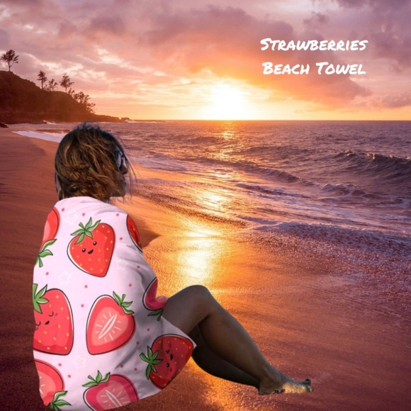 NWT Betsey Johnson Pink Strawberries 6" Feet Beach Towel - Picture 5 of 6